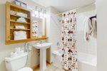 Spacious and relaxing bathroom